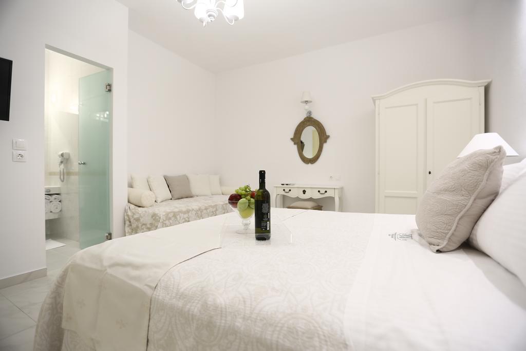 The White Suites Adamantas  Ruang foto