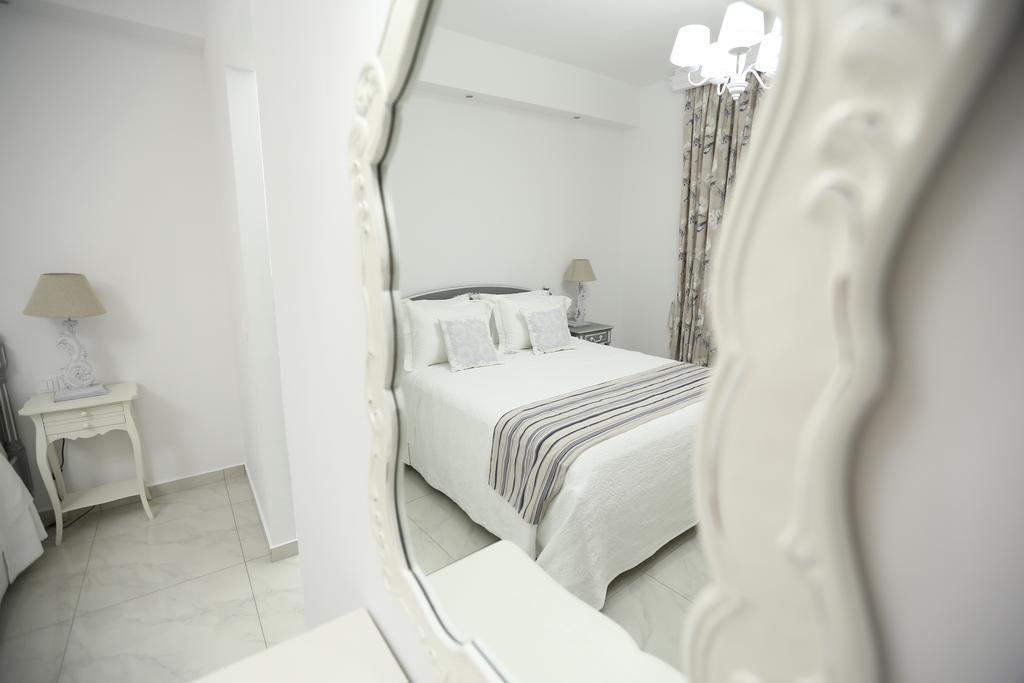 The White Suites Adamantas  Ruang foto