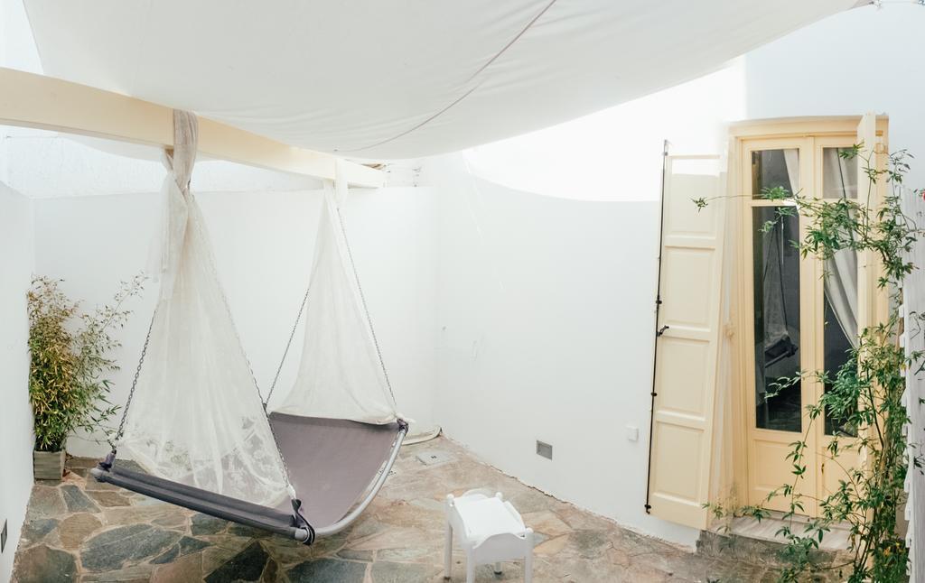 The White Suites Adamantas  Ruang foto