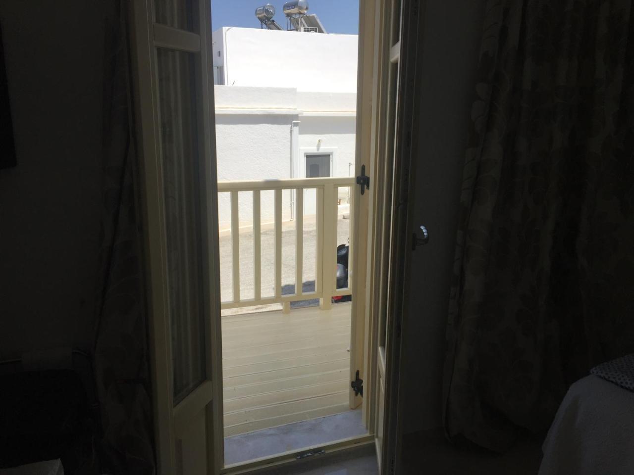 The White Suites Adamantas  Bagian luar foto